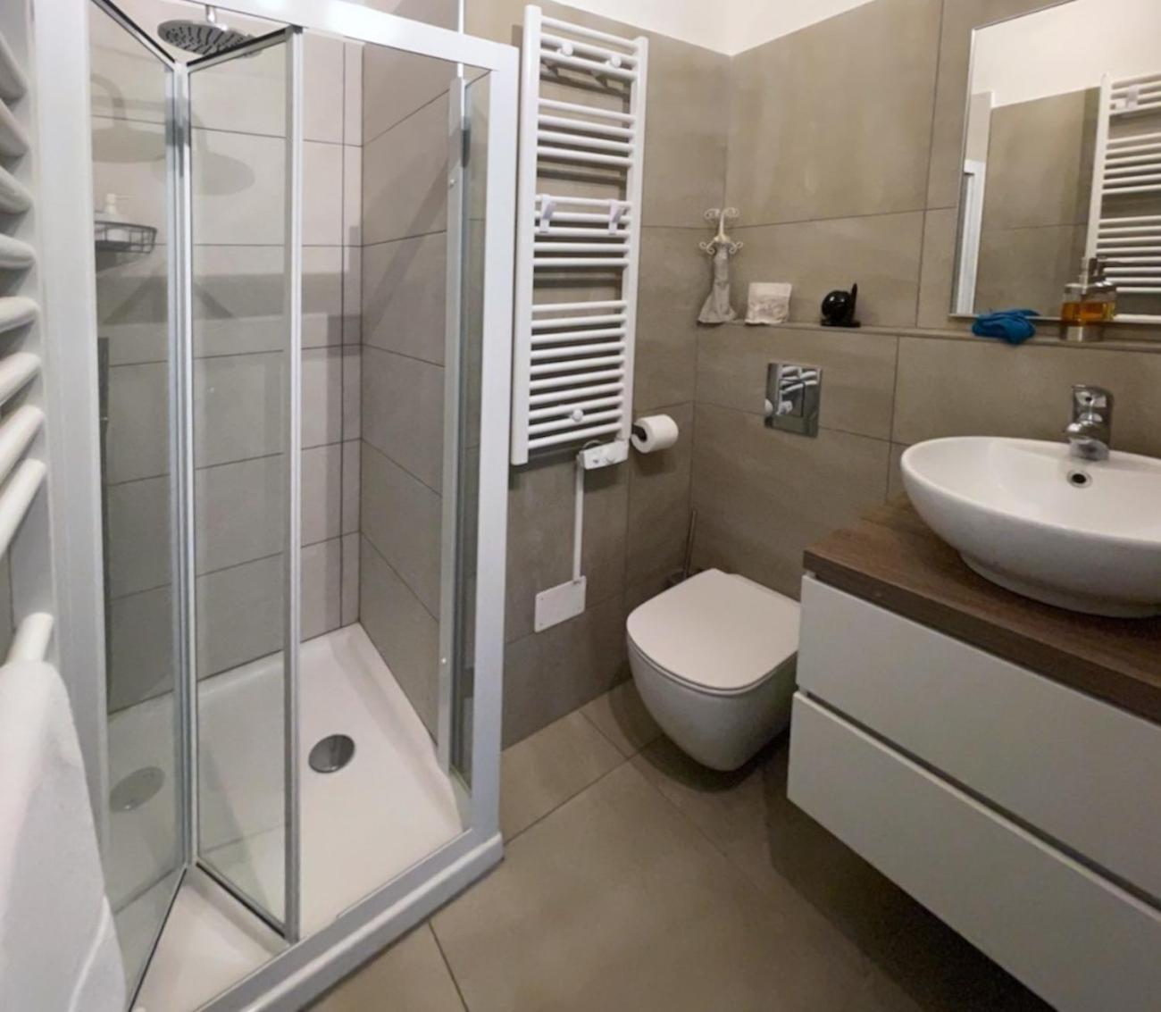 Domus 190 Rooms Варезе Экстерьер фото